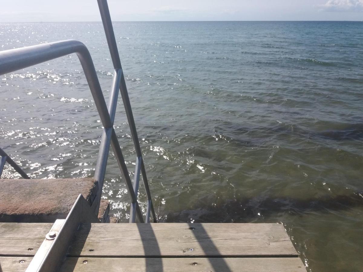 Tiny House 200 M From Kaempinge Beach Höllviken المظهر الخارجي الصورة